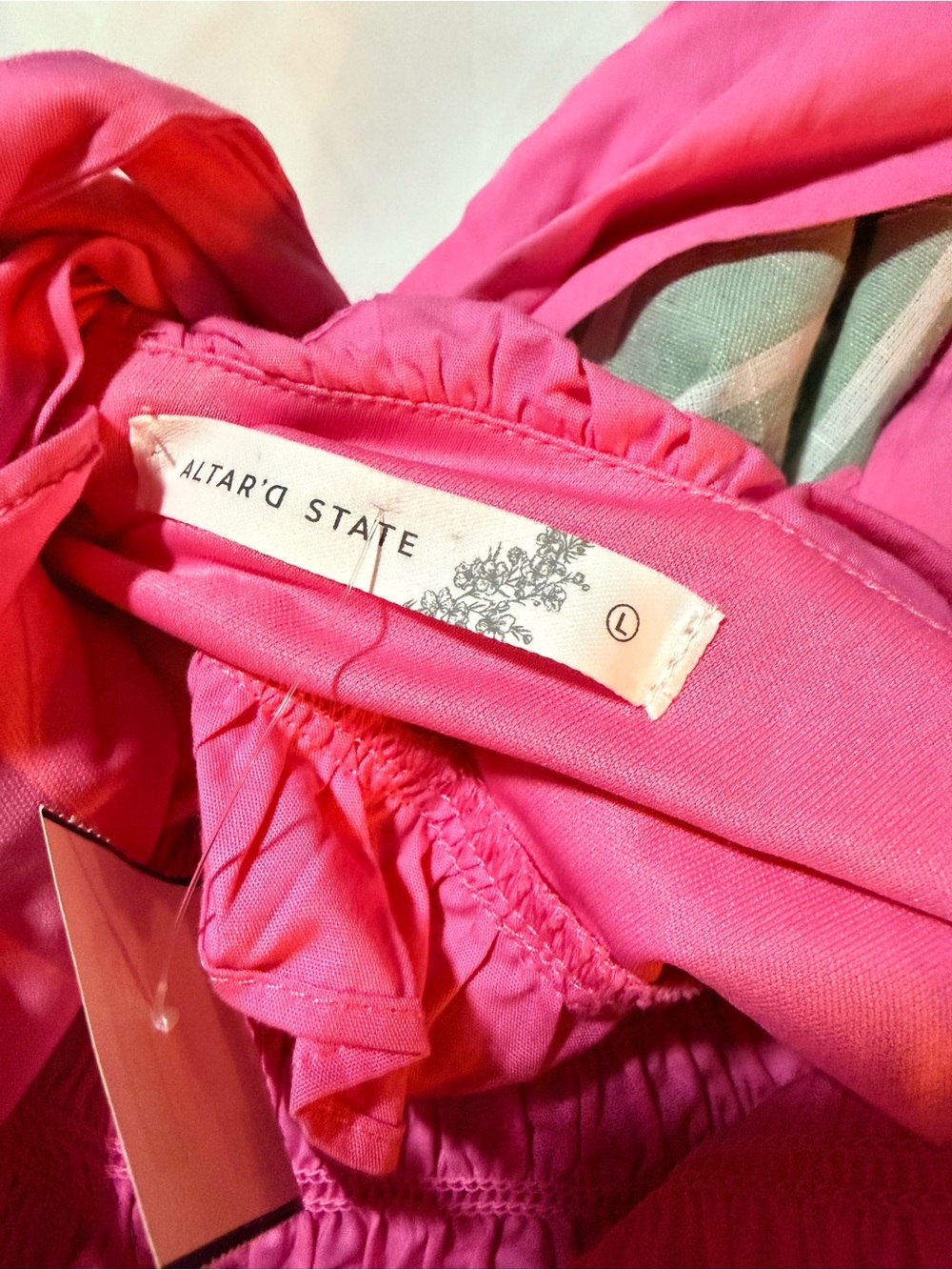 Altar'd State NWT Meg Flutter Sleeve Mocked Top - Picture 5 of 5